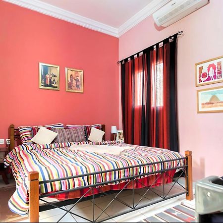 Tres Beau Riad A Marrakech Avec Piscines 马拉喀什 外观 照片