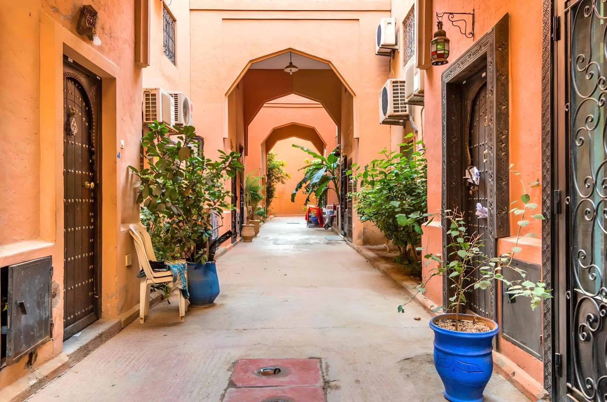Tres Beau Riad A Marrakech Avec Piscines 马拉喀什 外观 照片