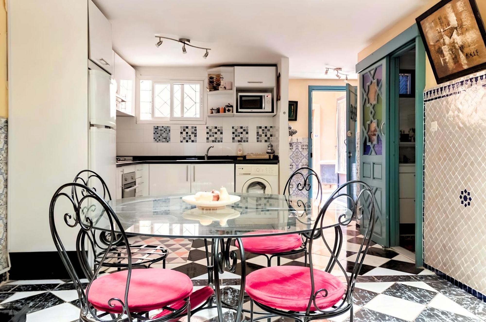 Tres Beau Riad A Marrakech Avec Piscines 马拉喀什 外观 照片