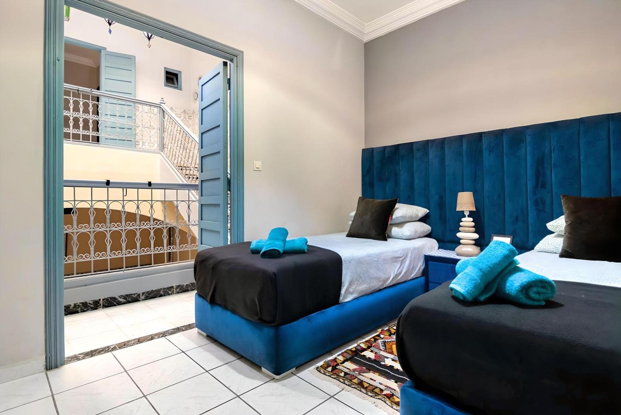 Tres Beau Riad A Marrakech Avec Piscines 马拉喀什 外观 照片
