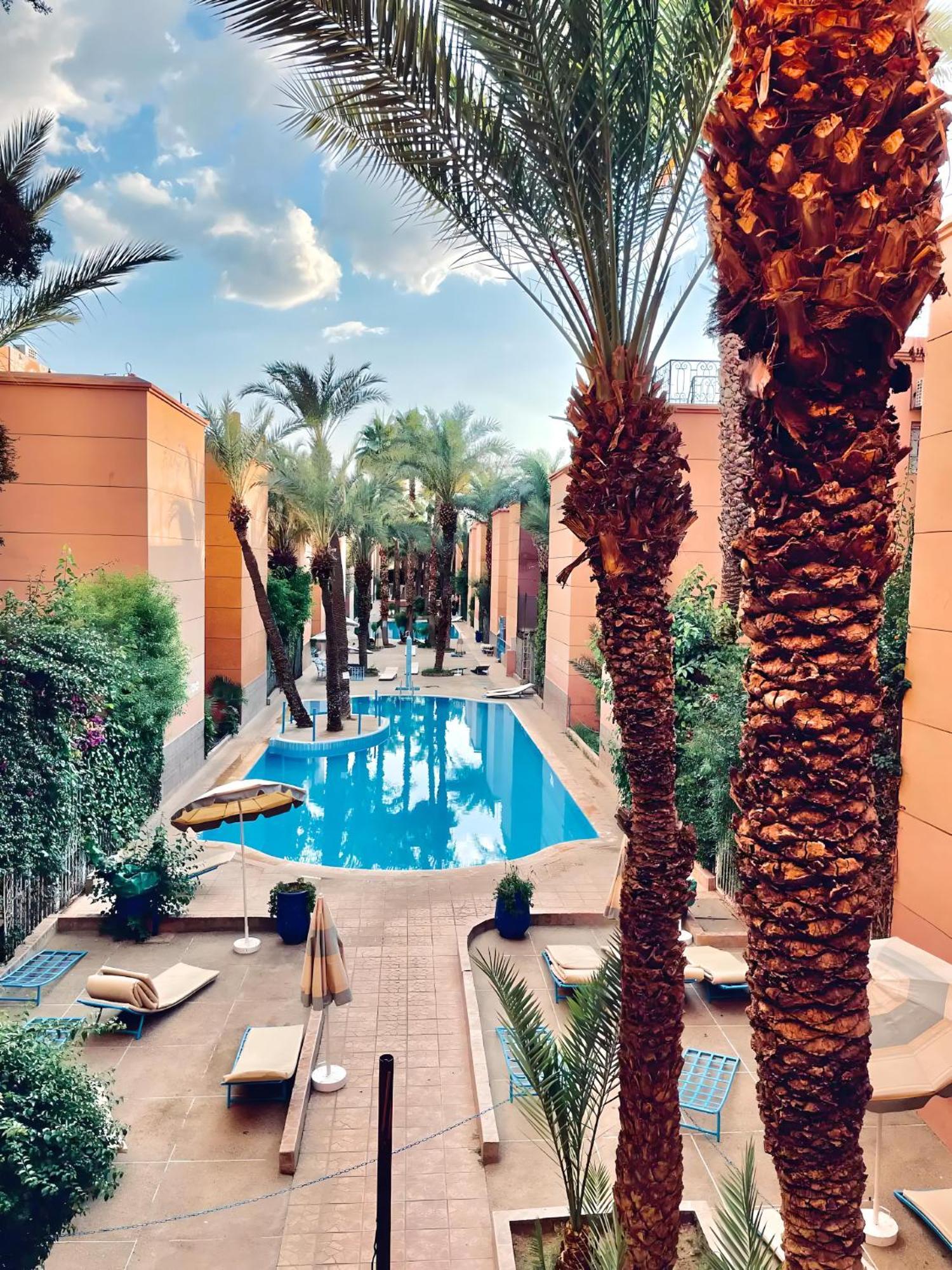Tres Beau Riad A Marrakech Avec Piscines 马拉喀什 外观 照片